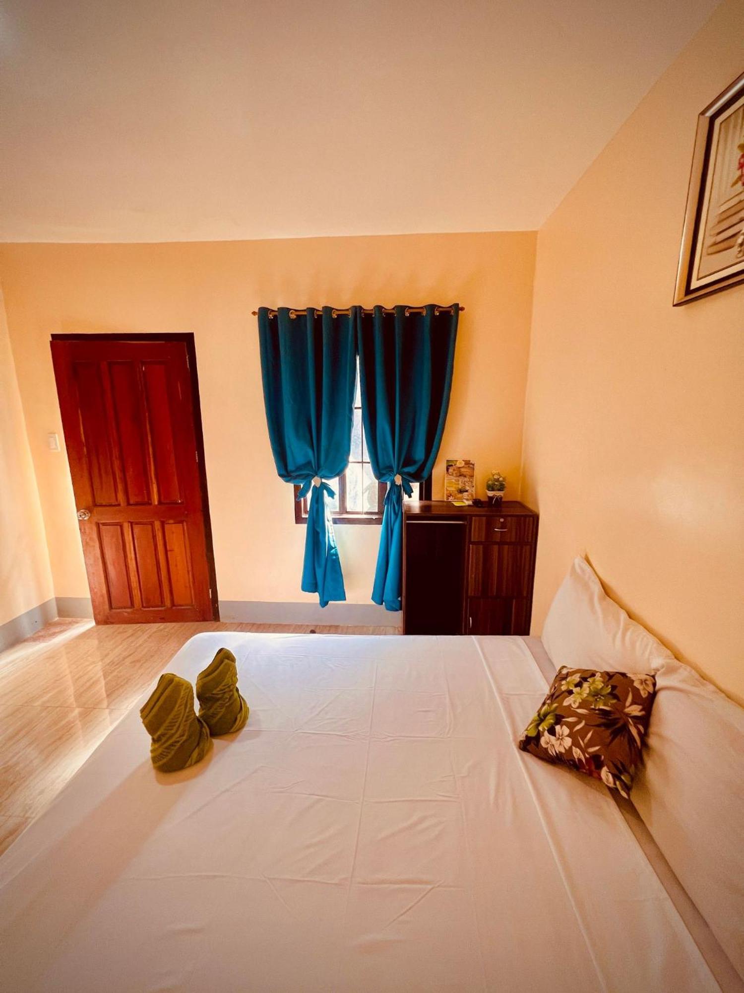 Indino Guesthouse 몰볼 외부 사진
