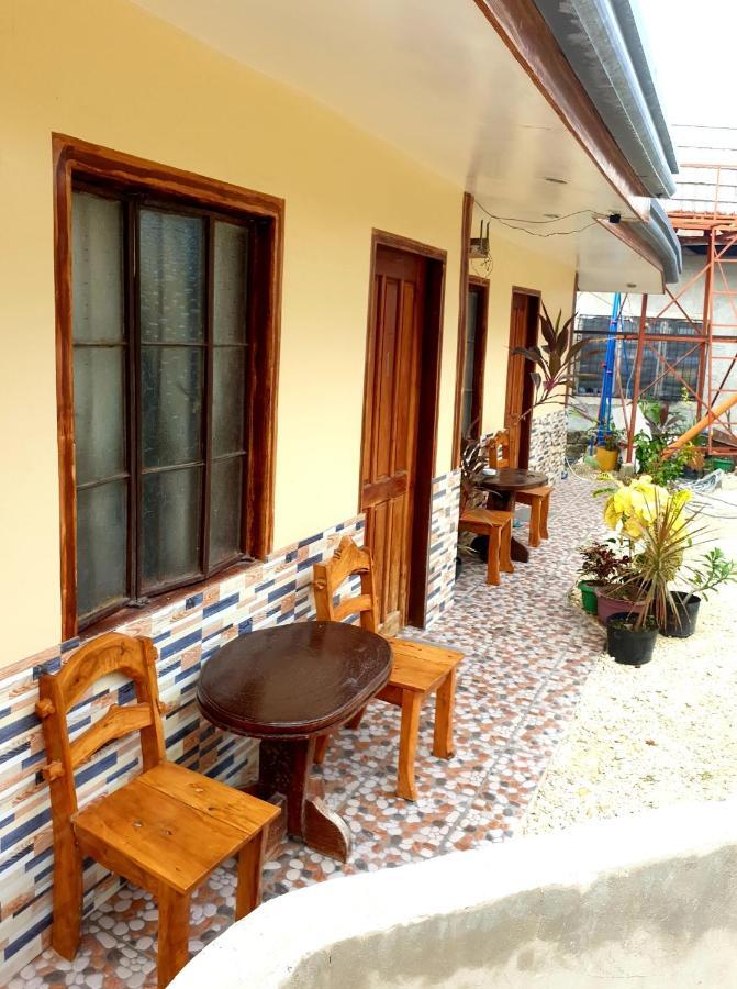 Indino Guesthouse 몰볼 외부 사진